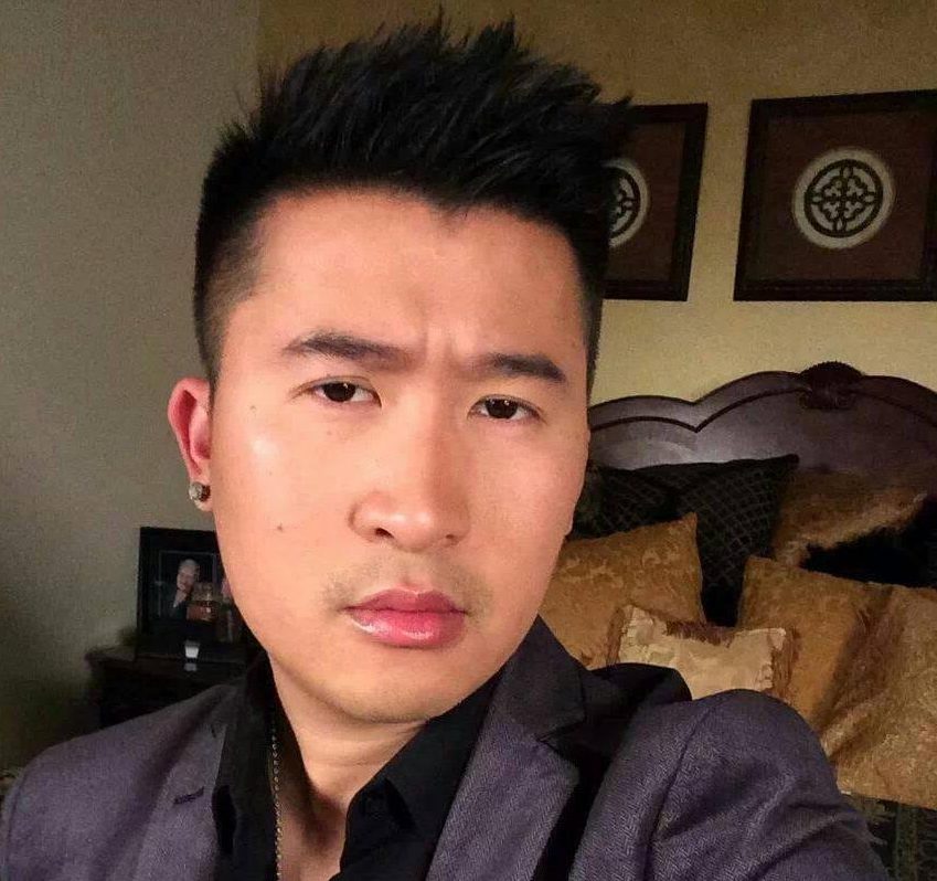 Ca sĩ Phong Lê